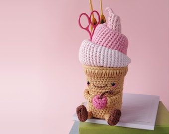 Carlotta Hook Holder - PDF eBook - Irene Strange crochet pattern - cute amigurumi gelato ice cream cone