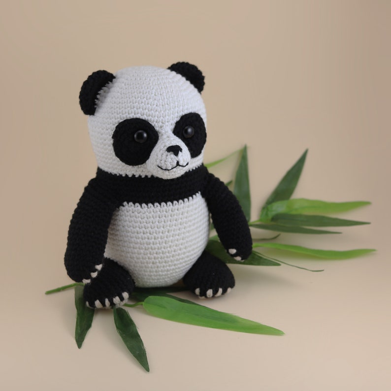 Louis The Panda PDF Amigurumi Pattern image 1
