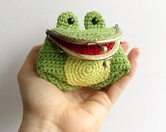 PDF Crochet Pattern - Freddie The Frog - Amigurumi Coin Purse