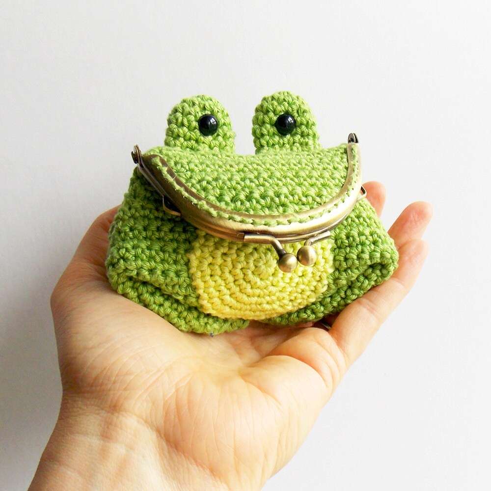 Crochet frog coin purse hotsell
