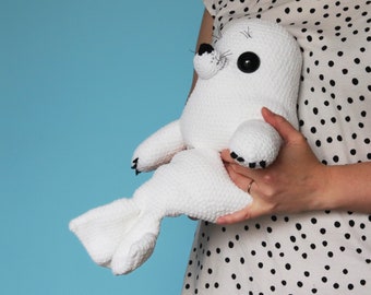 Irene Strange crochet pattern - Harvey The Seal Pup - PDF eBook