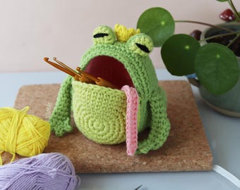 Hugo The Hungry Frog - PDF eBook - Irene Strange crochet pattern