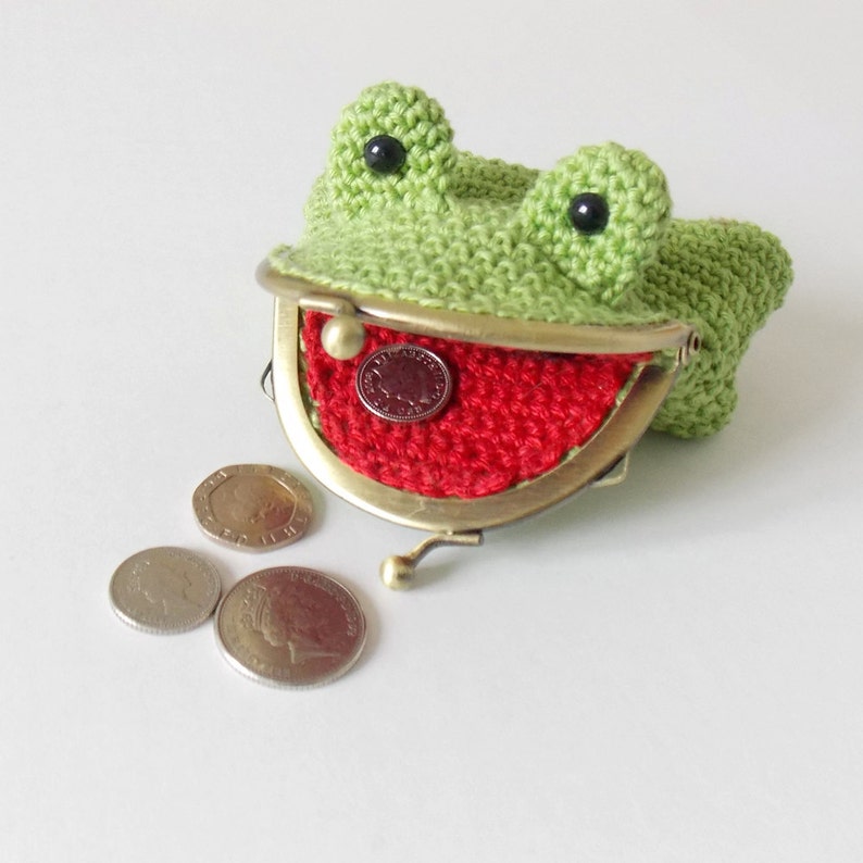 PDF Crochet Pattern Freddie The Frog Amigurumi Coin Purse image 4