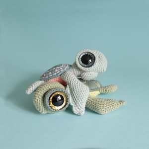 Seymour The Sea Turtle PDF amigurumi crochet pattern image 3