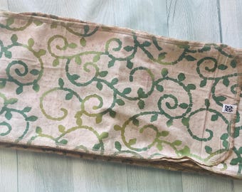 Buikband, bengkung, buikondersteuning - traditionele katoenbatik - oude wijnstokken