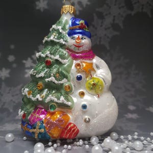 Handcrafted Glass Snowman with Christmas Tree and Gifts Ornament