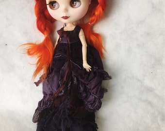 OOAK BLYTHE DOLL Dress - Hand-Dyed Silk Full-Length Gothic Gown for Blythe - Gothic  CocoaPlum