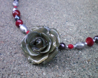 Free Shipping Sparkle and Shine REAL Grey TEA ROSE and Garnet Ruby Gray Crystals, Pearls Sterling Silver Necklace