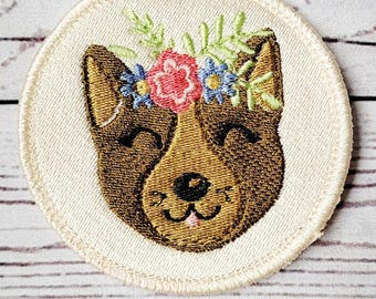 Leuke borduurpatch voor honden, bloemenkroon (digitale download)