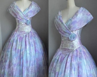 Vintage 1980’s Frothy Pastel Floral Cupcake Party Dress Medium