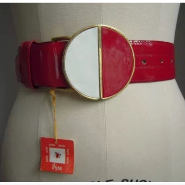 Vintage 1970s NOS VERA NEUMANN Red and White Patent Leather Belt Size Medium 30" to 34" waist