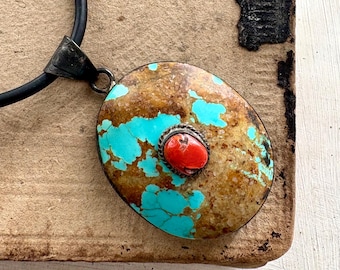 Collier à pendentif bohème vintage turquoise et corail
