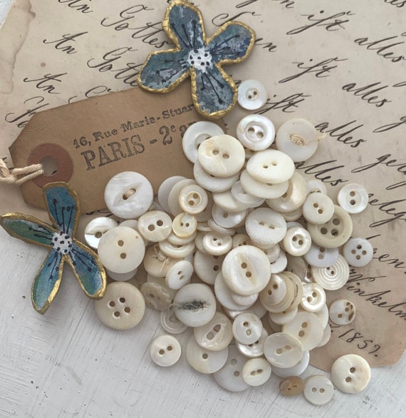 Lot De 7 Boutons Vintage En Nacre Véritable - Diamètre 17 Mm - Couleur Beige/marron
