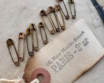 10 Naturally Aged Vintage Safety Pins, As Found Patina Bronze Pin, Rusted Pins, Chemical Free