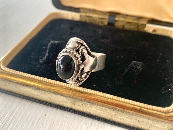 Vintage Mexican Black Onyx & Silver Ring - image 4