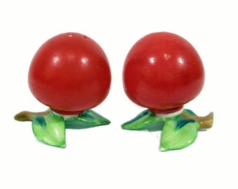 Vintage Salt And Pepper Shakers Two Red TOMATOES & LEAVES Plaster Chalk Ware Hand Painted Mid Century Kitchen Kitsch Japan Free Shipping