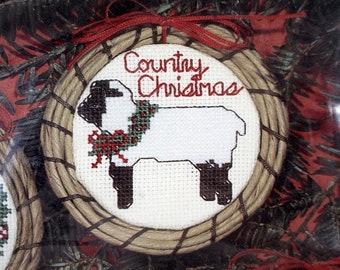 1986 Vintage Christmas Cross Stitch Janlynn Country Vine Wreaths Set of 4 Ornaments 18 Ct Aida Twist Paper Holiday Decor Craft Free Shipping