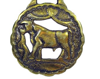 Vintage Horse Brass BULL Equestrian Parade Award Saddle Tack Gear Harness Ornament Animal Collectible Medallion Disk English Free Shipping