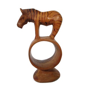 Vintage Wooden Jungle Animal Hand Carved Napkin Rings Set Of 4 Warthog Zebra Rhino Lion Wild Animal Dining Tableware Accessory Free Shipping image 4