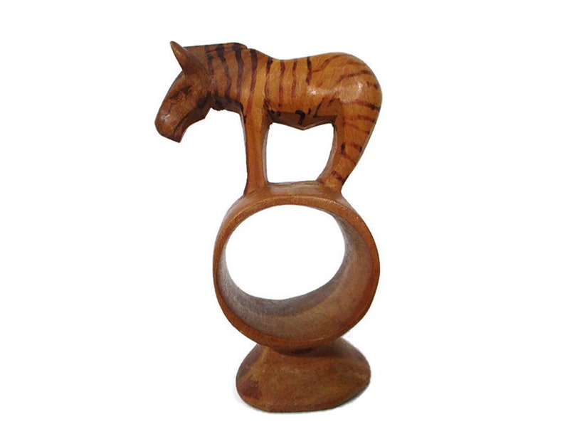 Vintage Wooden Jungle Animal Hand Carved Napkin Rings Set Of 4 Warthog Zebra Rhino Lion Wild Animal Dining Tableware Accessory Free Shipping image 4