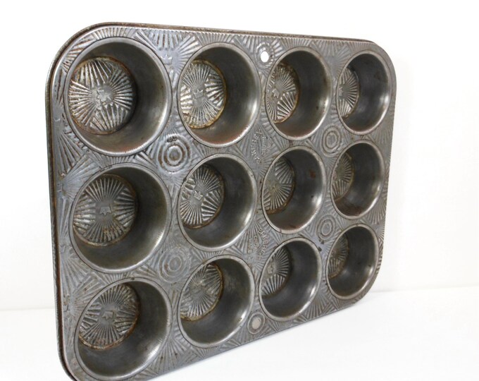 Vintage Baking Pan BAKEREX Crown Ware Cupcake Muffin Tin Art Deco Mid Century Kitchen