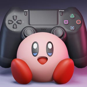 Può includere: Un controller nero per PlayStation 4 è posizionato dietro un personaggio rosa di Kirby con braccia e piedi rossi. Il controller ha il layout dei pulsanti standard e un touchpad. Lo sfondo ha una sfumatura di viola e rosa.