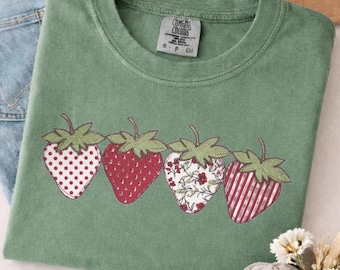 Comfort Colors Strawberry T-Shirt, Faux Patchwork Vintage Strawberry Shirt, Strawberry Cottagecore Gift TShirt, Summer Fruit Strawberry Tee