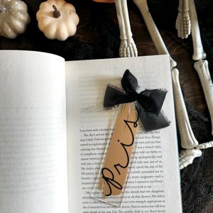 Personalized Bookmark -Pretty Bookmark, Bow Bookmark, Unique Reading Companion, Book Lover Gift Bookmark, Custom Bow Bookmark