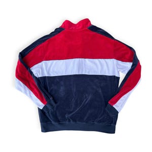 Conjunto deportivo vintage Y2K de Fila de terciopelo, talla XXL, chaqueta y pantalón con cremallera completa en rojo, blanco y azul. imagen 12