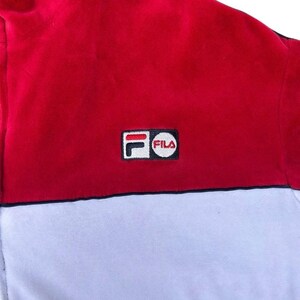 Conjunto deportivo vintage Y2K de Fila de terciopelo, talla XXL, chaqueta y pantalón con cremallera completa en rojo, blanco y azul. imagen 5