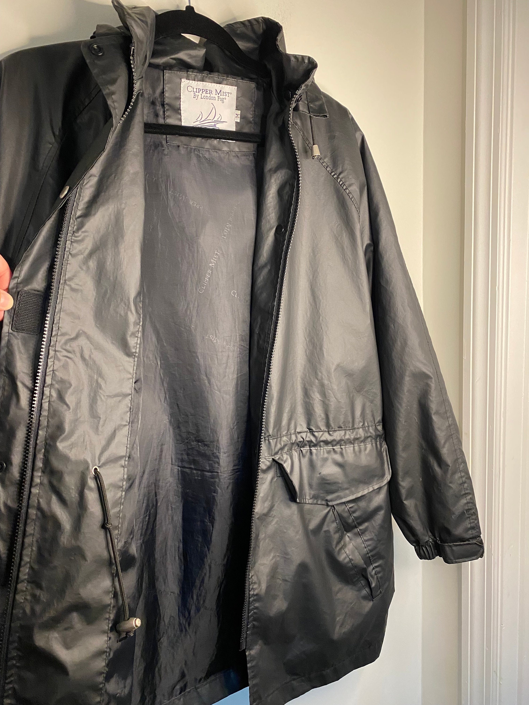 Clipper Mist by London Fog Black Unisex Rain Coat With Zipper and