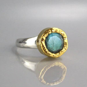 Labradorite Ring, Gemstone Ring, Solid Gold and Silver Ring, Round Labradorite Ring, Labradorite Jewelry, Labradorite Engagement Ring
