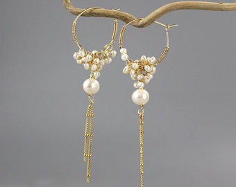 Perlen und Gold Filled Cluster Ohrringe, Romantisches Geschenk, Perlenschmuck, Baumeln Creolen, Einzigartige Perlen Creolen, Frühlingshochzeit