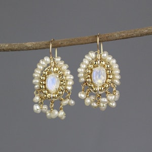 Moonstone Bridal Earrings, Moonstone Pearl Earrings, Bohemian Wedding Earrings, Pearl Cluster Earrings, Statement Earrings, Bridal Jewelry