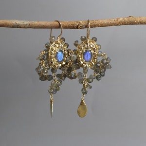 Orecchini di dichiarazione Orecchini labradorite, orecchini oversize da donna unici, orecchini con pietre preziose da sposa, orecchini XL riempiti d'oro