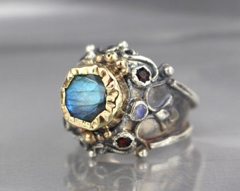 Labradorite Ring, Labradorite Gemstones Ring, Cocktail Ring, 9K Gold Adjustable Ring, Wide Band Ring, Silver Ring, Statement Ring, Pirate