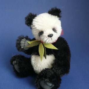 MATSU - A Miniature Panda Pattern PDF