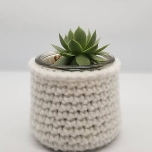 Oui Yogurt crocheted jar cover