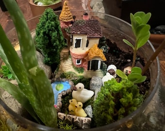 Handcrafted Globe Live Terrarium with Collectible Figurines