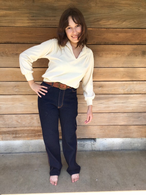 80s jeans and shirt