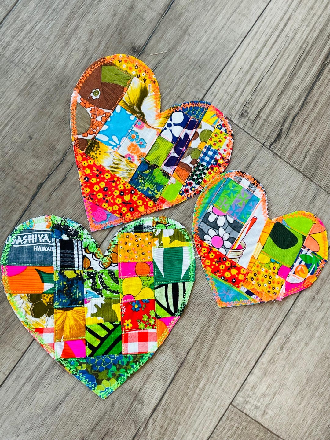 Patchwork Heart Patches / Sew on Patches / Vintage Hawaiian Fabrics - Etsy