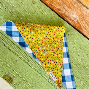 Vintage Cottage Floral Head Scarf / Gingham/ Sun Scarf / Head Covering/ Beach Scarf