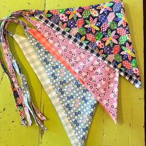 Vintage Cottage Floral Head Scarf / Gingham/ Sun Scarf / Head Covering/ Beach Scarf / Garden Attire