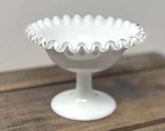 Kompot z mleka w szkle Vintage Fenton Silver Crest