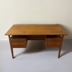 Dänischer Mid-Century Schreibtisch Teak Tibergaard, 1960er