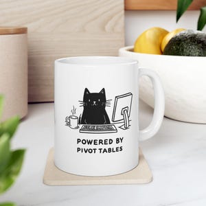 Drivs av Pivottabeller Mugg | Kalkylbladsmugg | Keramisk kaffekopp - Perfekt present för revisorer, dataanalytiker och Excel-entusiaster bild 6