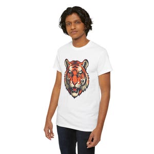 Tiger Grafik T-Shirt, Wild Natur Tier T-Shirt, Dschungel Safari Unisex Shirt, Wildtier Liebhaber Geschenk, Raubkatze Liebhaber Kleidung
