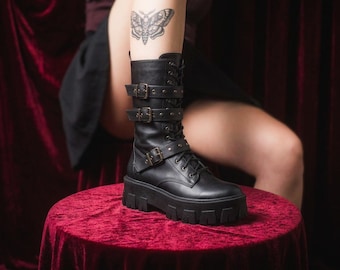 Gothic Chunky Platform Boots, Y2K Grunge Combat Shoes, Studded Buckle, Dark Fashion Mid-Calf Boot