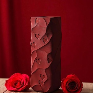 Modern Watertight &quot;Heart&quot; 3D Printed Vase- Mid-Century Home Decor and Gifts