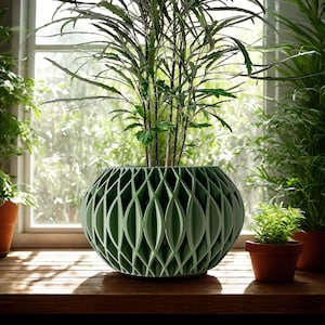 Modern &quot;Rootwell&quot; Geometric 3D Printed Planter Pot With Drainage Tray